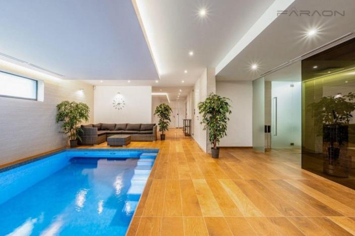 Prodej vily, Praha - Hostivař, 400 m2