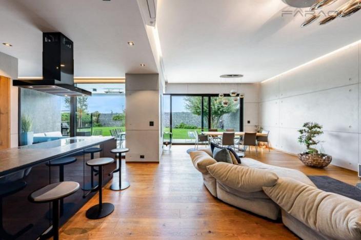 Prodej vily, Praha - Hostivař, 400 m2