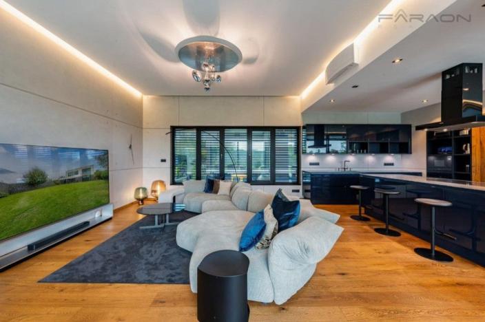 Prodej vily, Praha - Hostivař, 400 m2