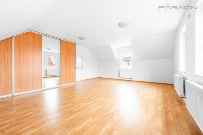 Pronájem rodinného domu, Průhonice, 400 m2