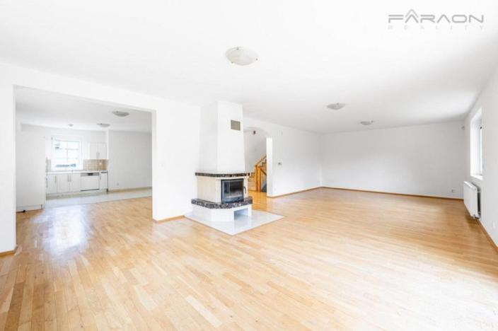 Pronájem rodinného domu, Průhonice, 400 m2