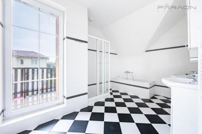 Pronájem rodinného domu, Průhonice, 400 m2