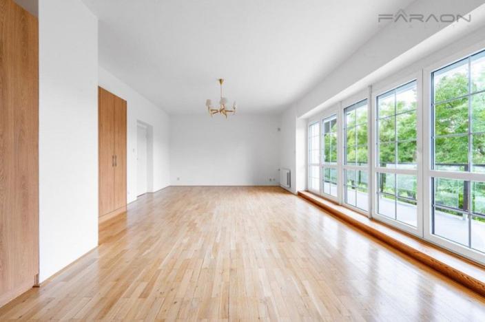 Pronájem rodinného domu, Průhonice, 350 m2