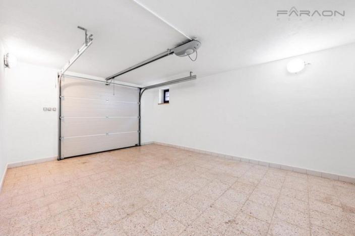 Pronájem rodinného domu, Průhonice, 350 m2