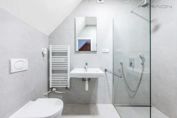 Pronájem rodinného domu, Průhonice, 350 m2