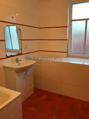 Pronájem bytu 2+kk, Hluboká nad Vltavou, Masarykova, 72 m2