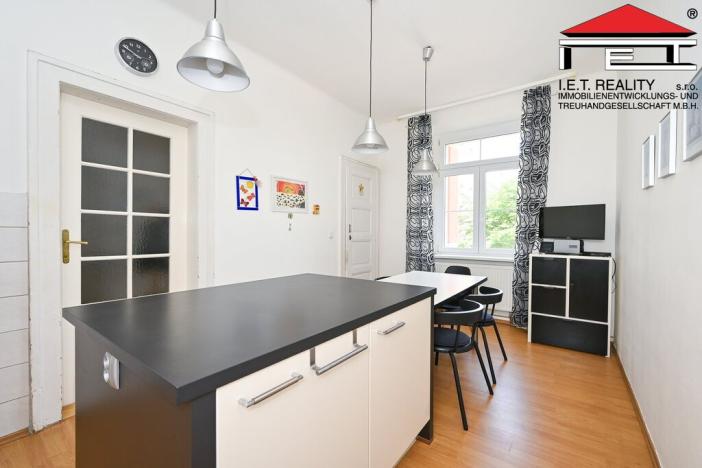 Prodej bytu 3+1, Brno, Čápkova, 120 m2