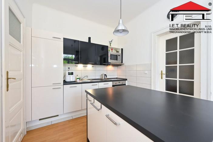 Prodej bytu 3+1, Brno, Čápkova, 120 m2