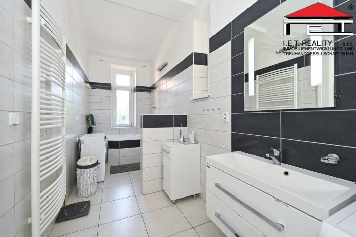 Prodej bytu 3+1, Brno, Čápkova, 120 m2