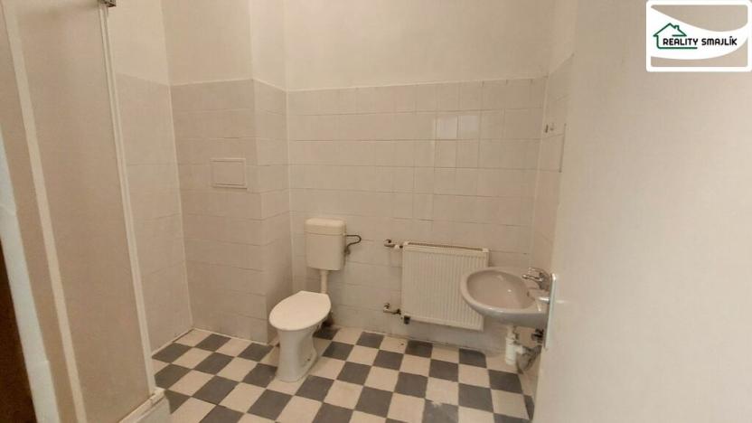 Pronájem bytu 1+kk, Cheb, Joštova, 32 m2