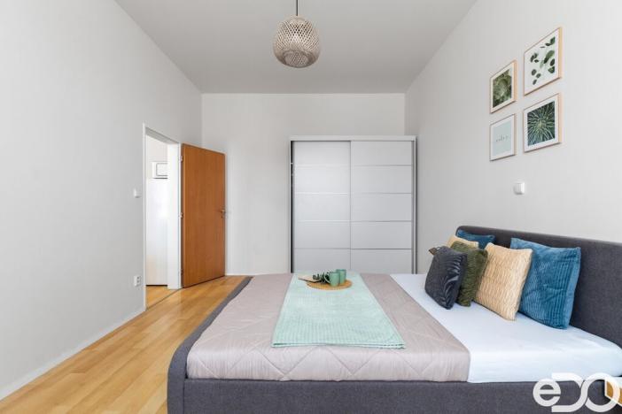 Prodej bytu 2+kk, Praha, Spojovací, 50 m2