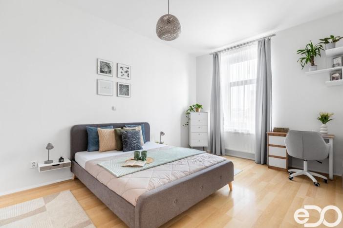 Prodej bytu 2+kk, Praha, Spojovací, 50 m2