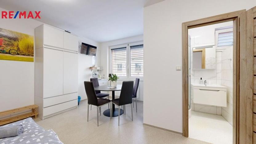 Prodej ubytování, Dolní Dunajovice, Hlavní, 655 m2