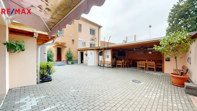 Prodej ubytování, Dolní Dunajovice, Hlavní, 655 m2