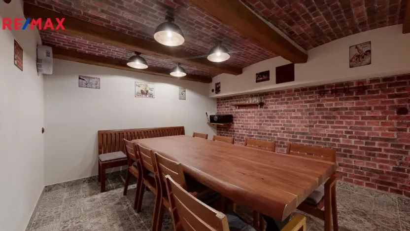 Prodej ubytování, Dolní Dunajovice, Hlavní, 655 m2