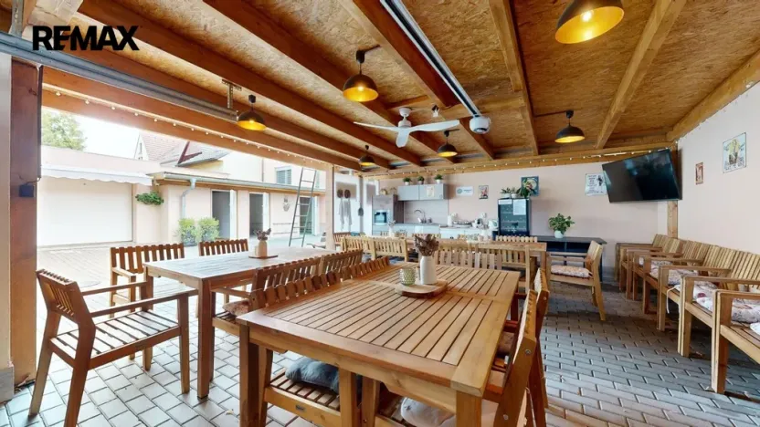 Prodej ubytování, Dolní Dunajovice, Hlavní, 655 m2