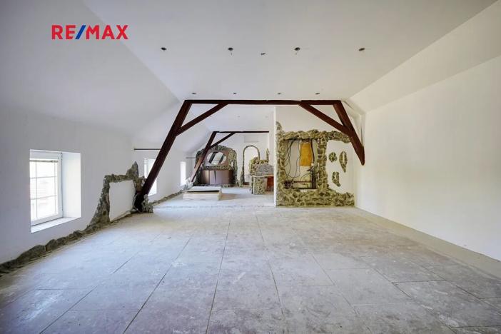 Prodej apartmánu, Všeruby, 952 m2