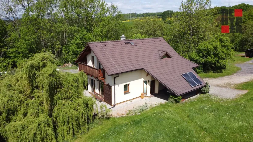 Prodej rodinného domu, Karlovice, 204 m2