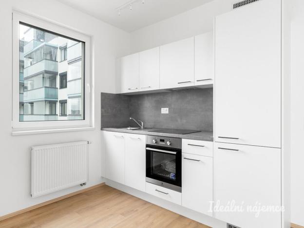 Pronájem bytu 2+kk, Praha - Hloubětín, Kolbenova, 55 m2