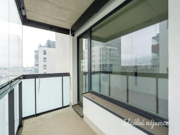 Pronájem bytu 2+kk, Praha - Hloubětín, Kolbenova, 55 m2