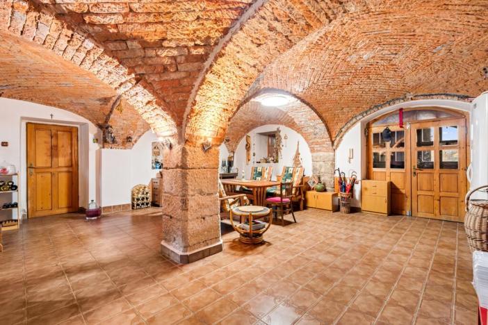 Prodej rodinného domu, Cvikov - Lindava, 380 m2