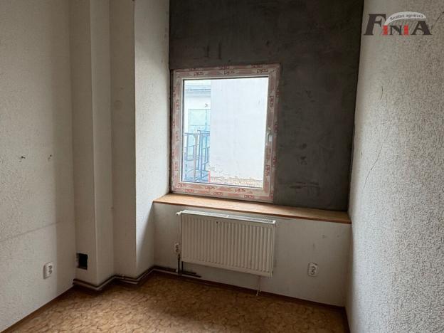 Pronájem skladu, Nový Bor - Arnultovice, B. Egermanna, 36 m2