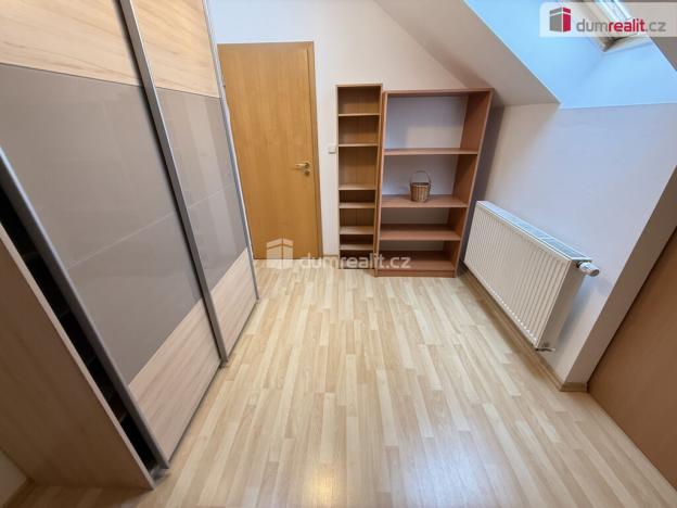 Pronájem bytu 2+kk, Praha - Štěrboholy, Pod valem, 54 m2