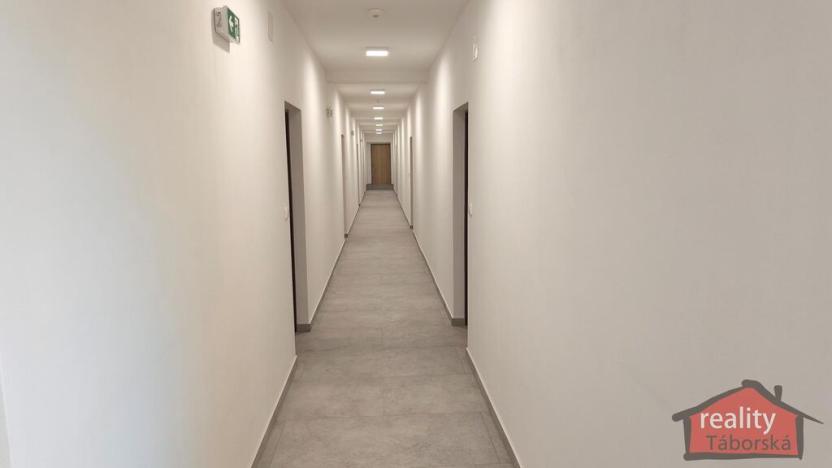 Prodej bytu 1+kk, Nupaky, Nupacká, 38 m2