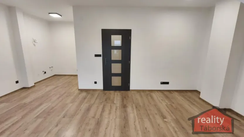 Prodej bytu 1+kk, Nupaky, Nupacká, 38 m2