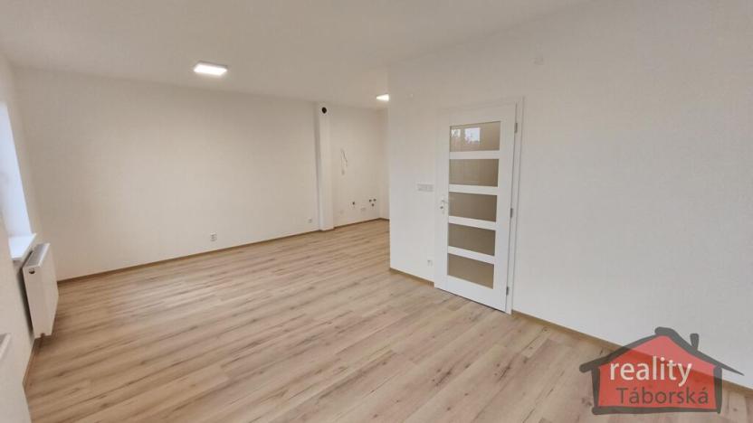 Prodej bytu 2+kk, Nupaky, Nupacká, 62 m2