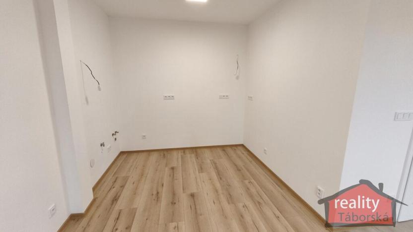 Prodej bytu 2+kk, Nupaky, Nupacká, 62 m2