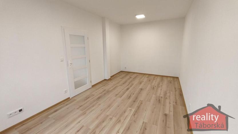 Prodej bytu 2+kk, Nupaky, Nupacká, 62 m2