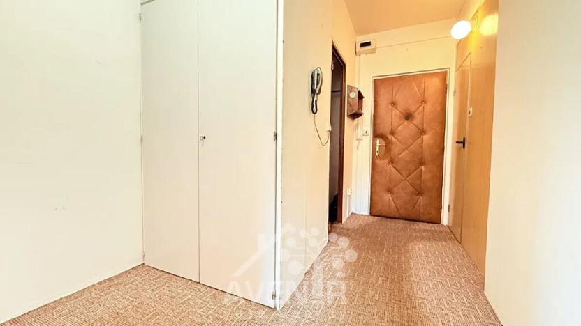 Prodej bytu 3+1, Hostinné, Sídliště, 68 m2