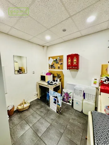 Pronájem obchodního prostoru, Sokolov, Křížová, 106 m2