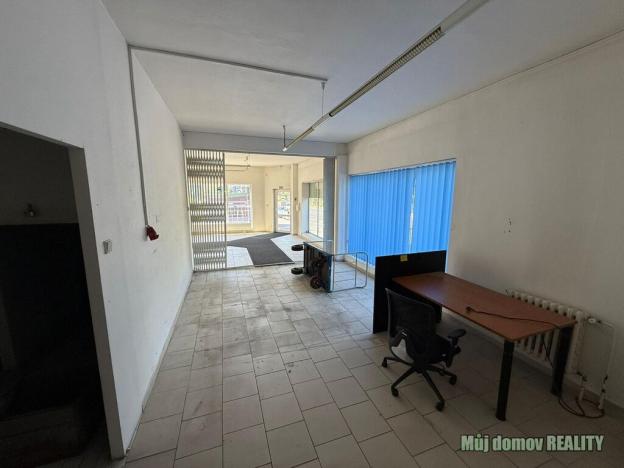 Pronájem kanceláře, Praha - Hrdlořezy, Pod Táborem, 340 m2