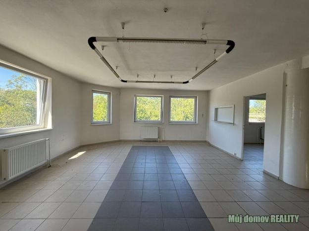 Pronájem kanceláře, Praha - Hrdlořezy, Pod Táborem, 340 m2