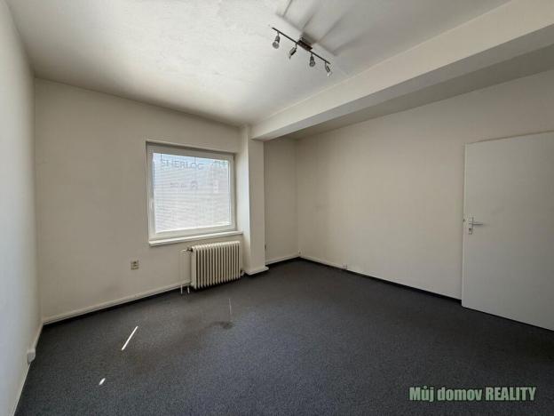 Pronájem kanceláře, Praha - Hrdlořezy, Pod Táborem, 340 m2