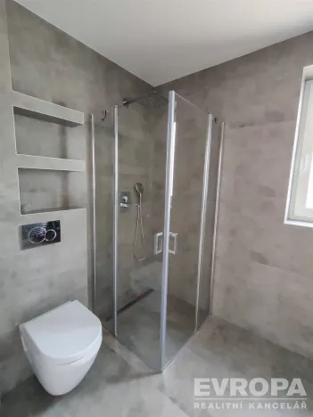 Prodej rodinného domu, Červené Pečky, Hrabáňova, 202 m2