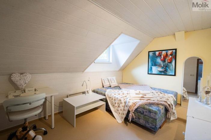 Prodej rodinného domu, Loučim, 300 m2