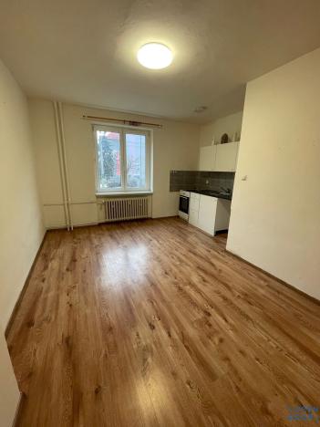 Pronájem bytu 1+kk, Jirkov, Ervěnická, 21 m2