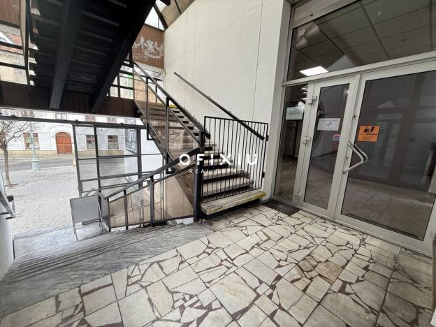 Pronájem obchodního prostoru, Brno - Brno-město, Orlí, 62 m2