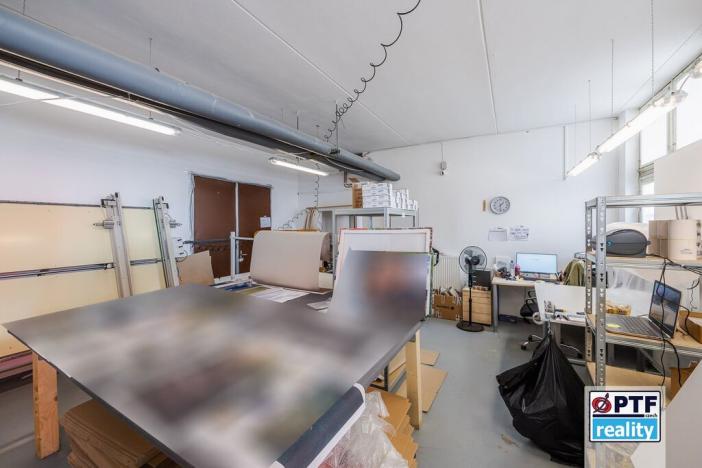 Pronájem výrobních prostor, Plzeň, Brněnská, 145 m2