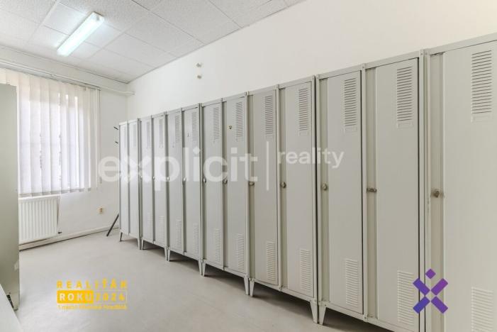 Prodej skladu, Zlín - Malenovice, třída 3. května, 3394 m2