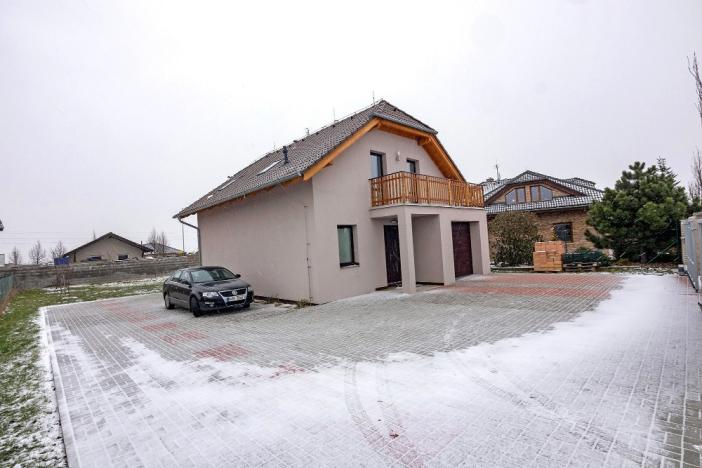 Pronájem bytu 4+kk, Šestajovice, Šeříková, 155 m2