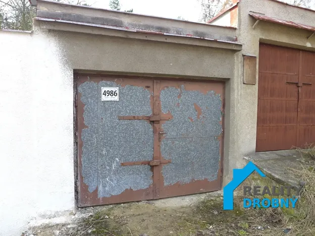 Pronájem garáže, Ústí nad Labem, Důlce, 20 m2