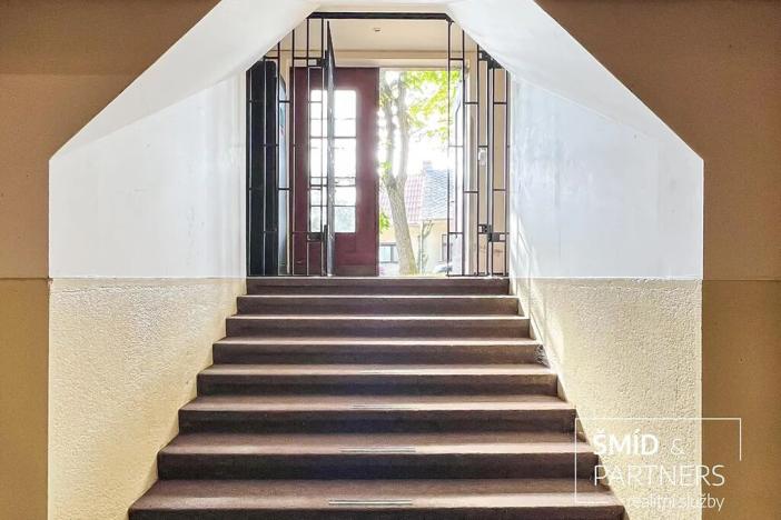 Pronájem komerční nemovitosti, Kolín, Husovo náměstí, 300 m2