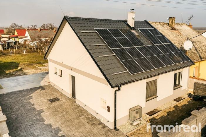 Prodej rodinného domu, Vrbovec - Hnízdo, 80 m2