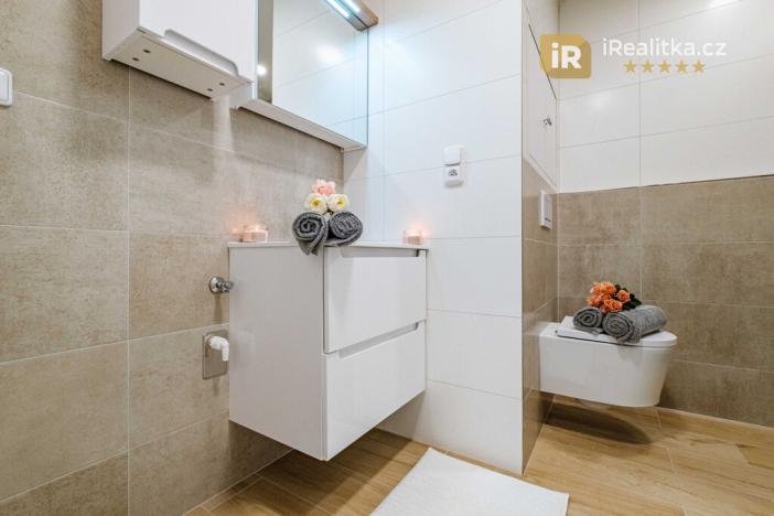 Prodej bytu 1+kk, Hradec Králové - Nový Hradec Králové, Brožíkova, 29 m2