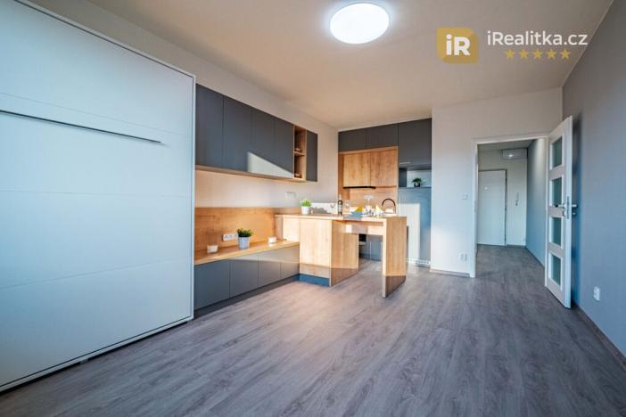 Prodej bytu 1+kk, Hradec Králové - Nový Hradec Králové, Brožíkova, 29 m2