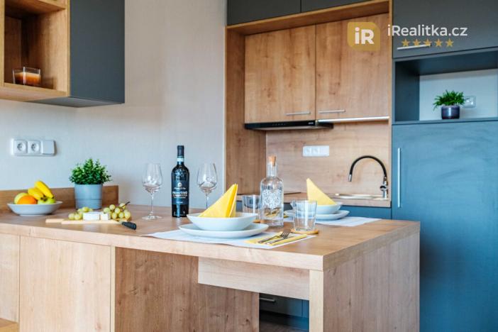 Prodej bytu 1+kk, Hradec Králové - Nový Hradec Králové, Brožíkova, 29 m2